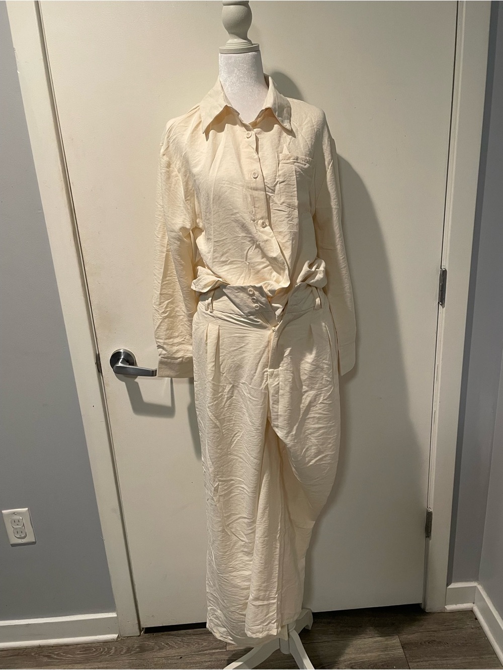 Cream Long-Sleeve Button 2 pice set
